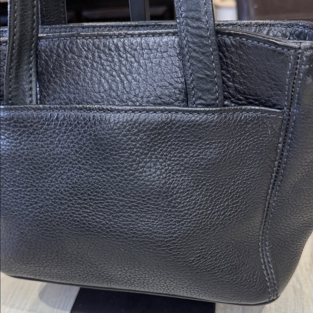 Vintage Coach Black Leather Small Shoulder Bag - Picture 3 of 14
